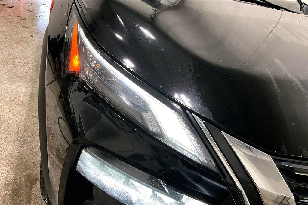 Used 2022 Nissan Rogue S image 28