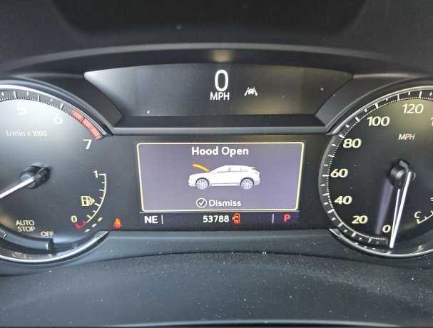 Used 2023 Cadillac XT4 Premium Luxury FWD image 4