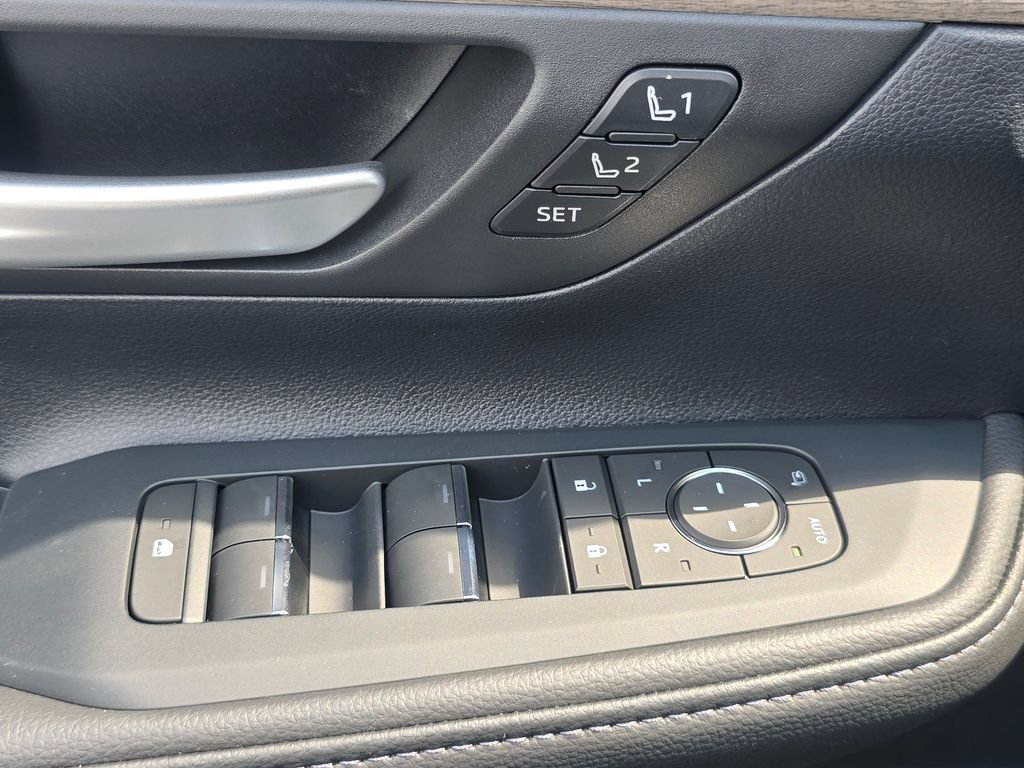 New 2026 Toyota Grand Highlander AWD image 19