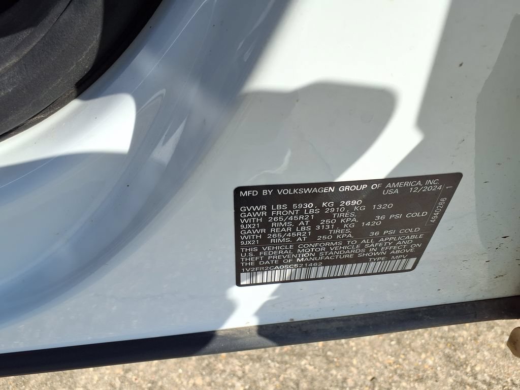 Used 2025 Volkswagen Atlas SEL Premium R-Line AWD/4WD image 34