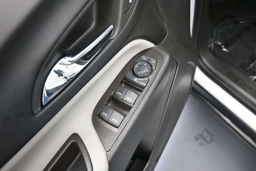 Used 2023 Chevrolet Equinox LS FWD image 14