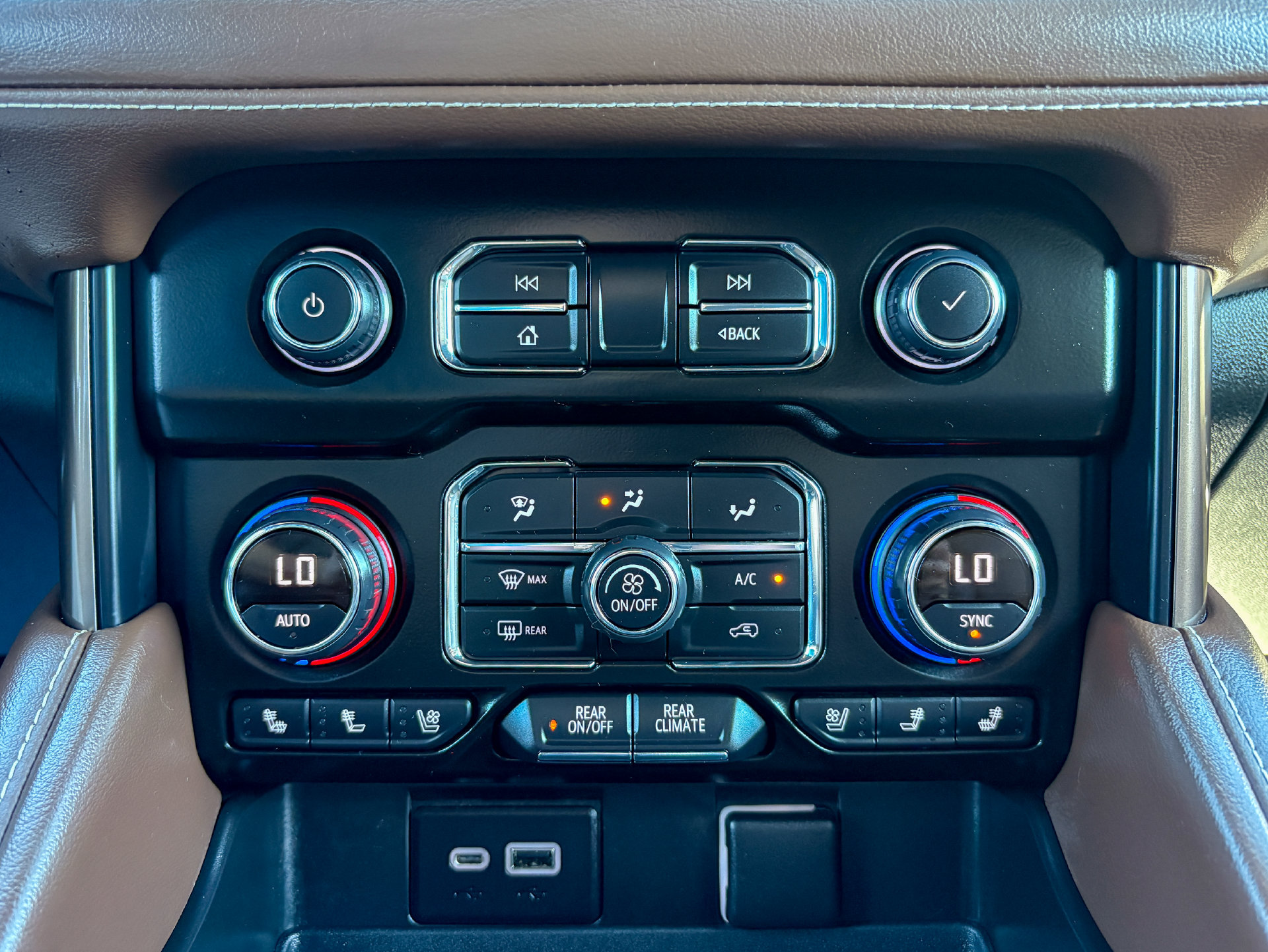 Used 2021 Chevrolet Tahoe High Country RWD image 22