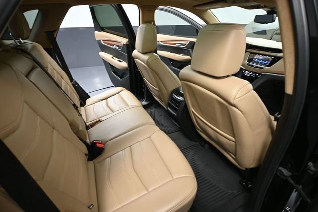 Used 2019 Cadillac XT5 Platinum AWD/4WD image 47