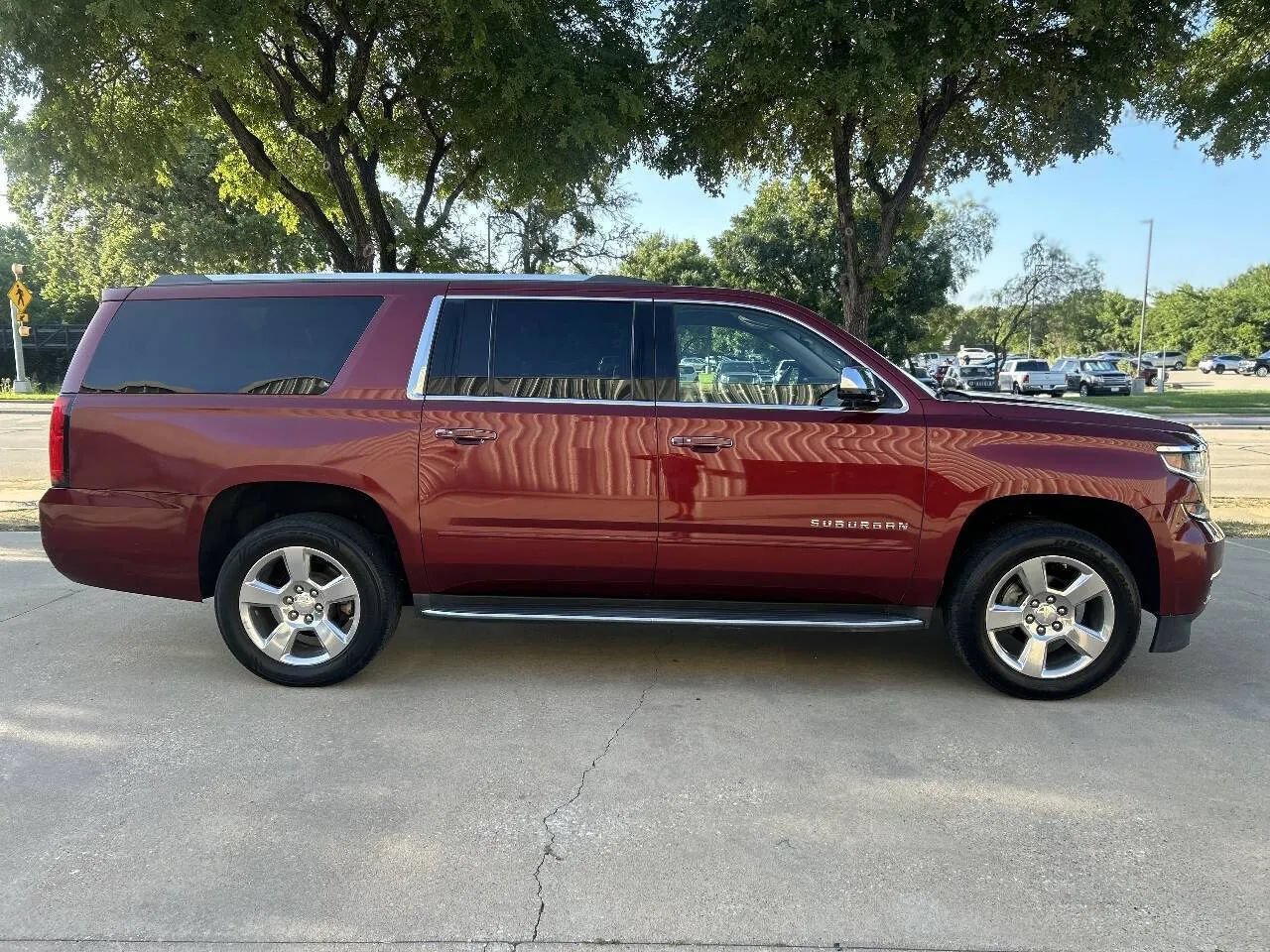 Used 2017 Chevrolet Suburban Premier RWD image 5