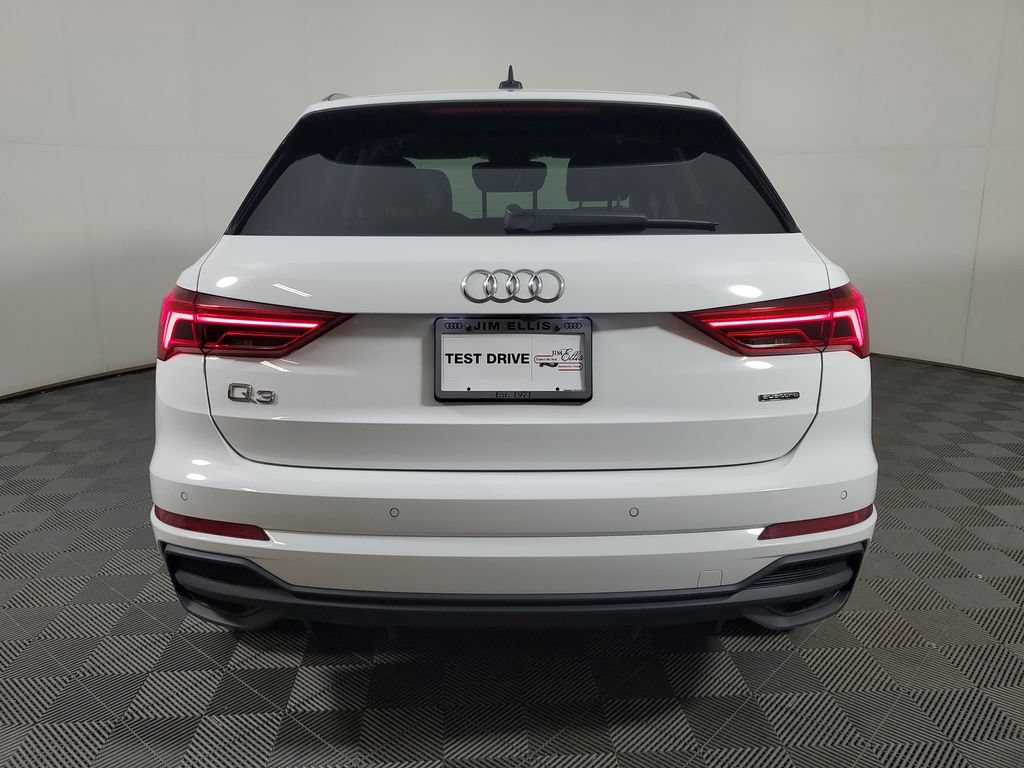 Used 2024 Audi Q3 2.0T Premium AWD/4WD image 5