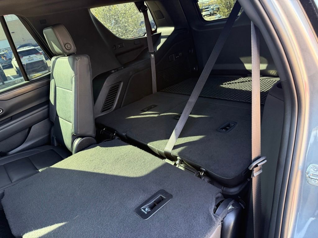 Used 2023 Chevrolet Tahoe Z71 w/ Off-Road Capability Package image 27