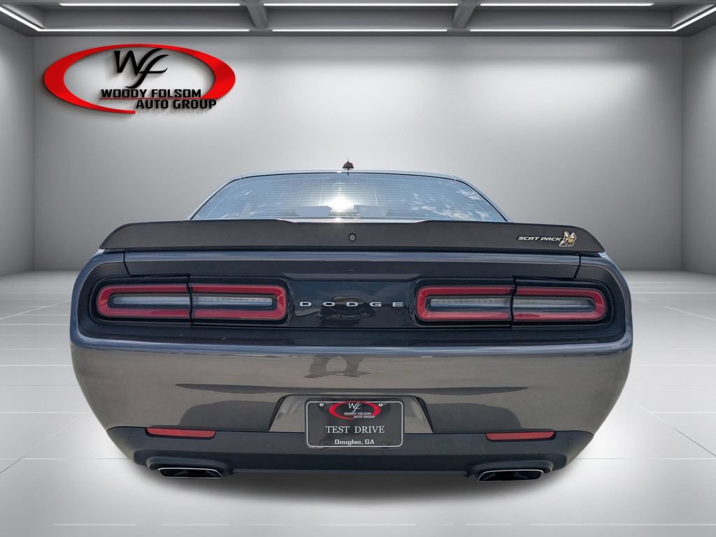 Used 2022 Dodge Challenger R/T Scat Pack w/ Driver Convenience Group RWD image 5