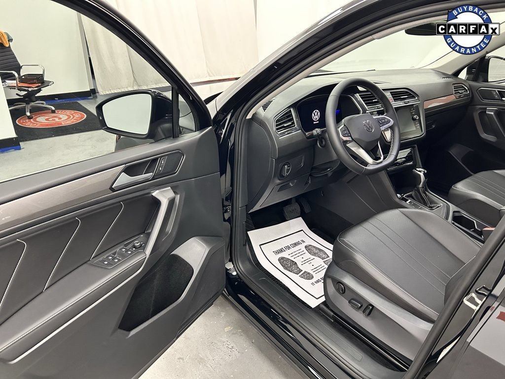 Used 2022 Volkswagen Tiguan SE FWD image 20
