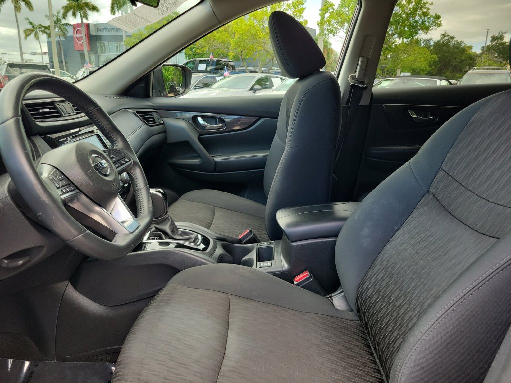 Used 2018 Nissan Rogue SV AWD/4WD image 22