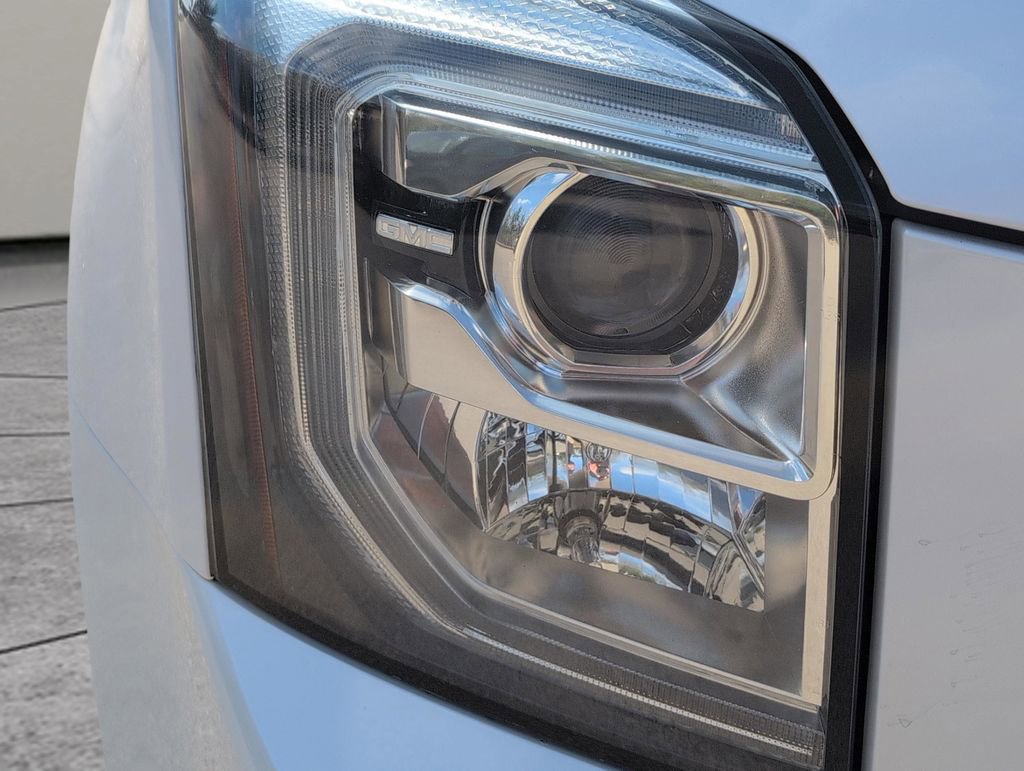 Used 2019 GMC Yukon Denali w/ Open Road Package image 4