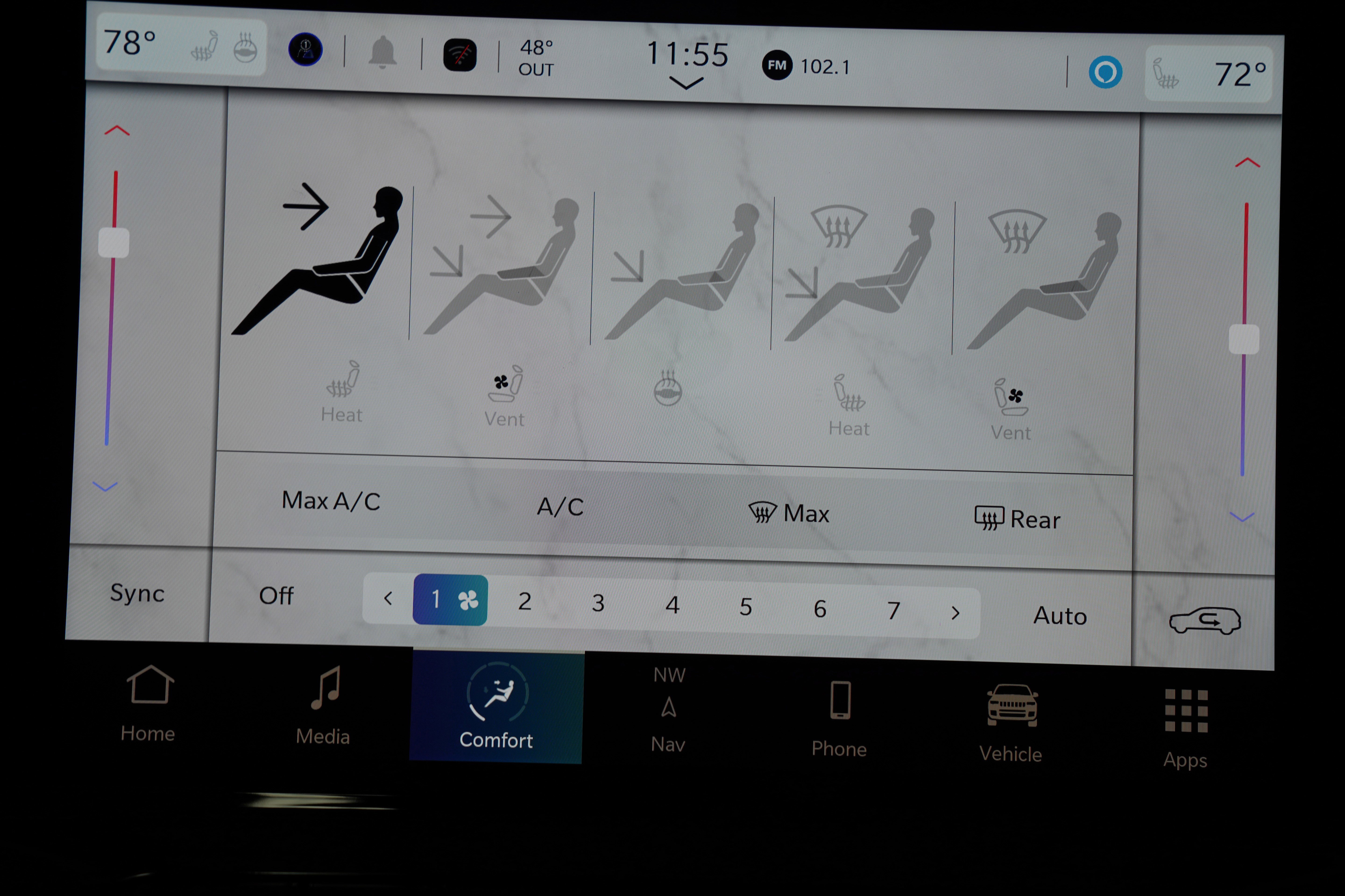 New 2025 Jeep Compass Limited w/ Elite Group image 23