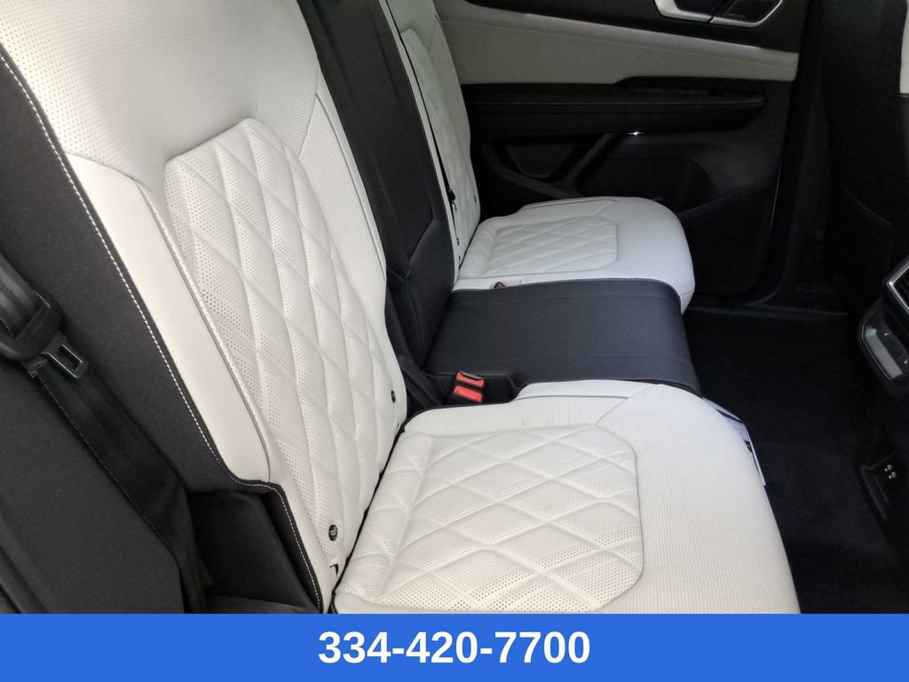 New 2025 Volkswagen Atlas Cross Sport SEL Premium R-Line image 15