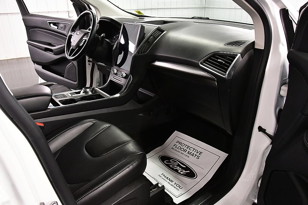 Used 2022 Ford Edge Titanium AWD/4WD image 33