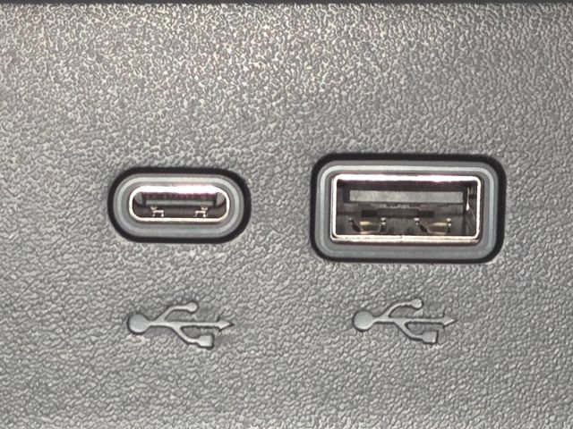 Used 2026 Chevrolet Equinox LT w/ Safety and Technology Package FWD image 30
