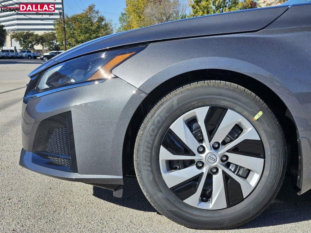 New 2025 Nissan Altima 2.5 S image 6