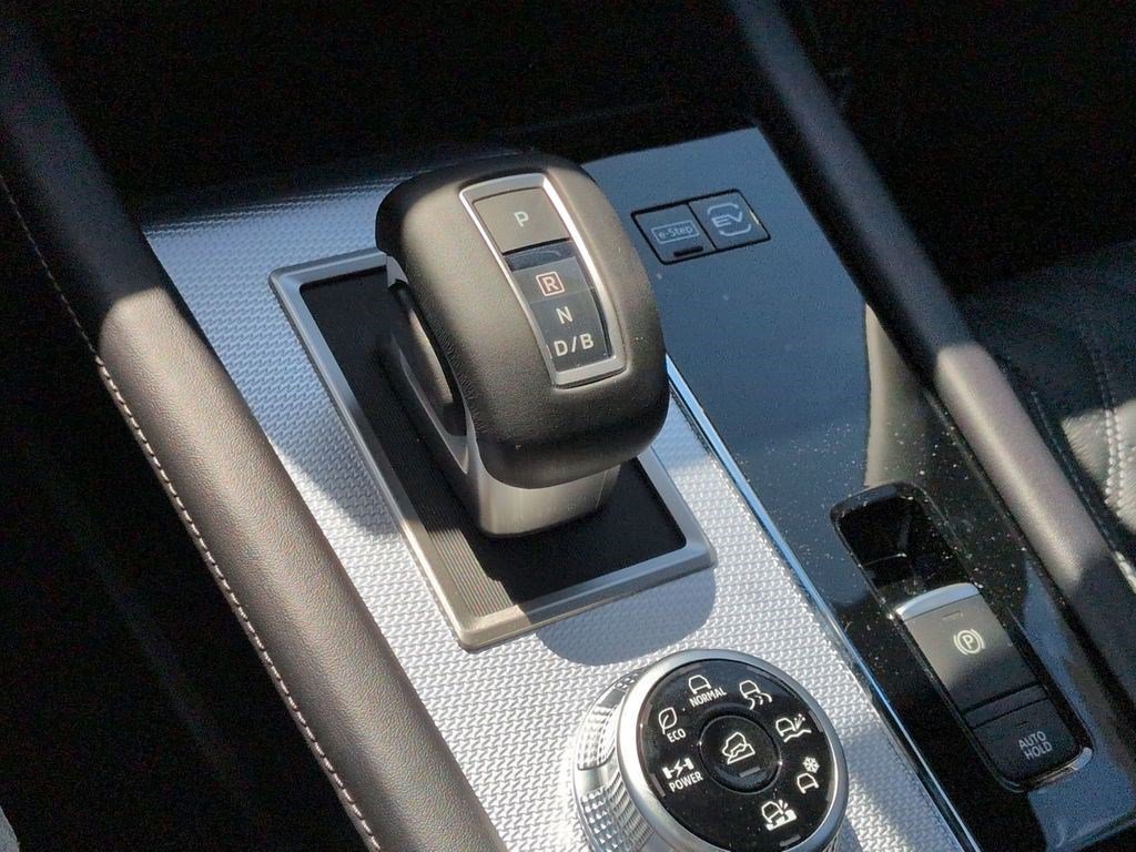 New 2026 Nissan Rogue Platinum AWD/4WD image 18
