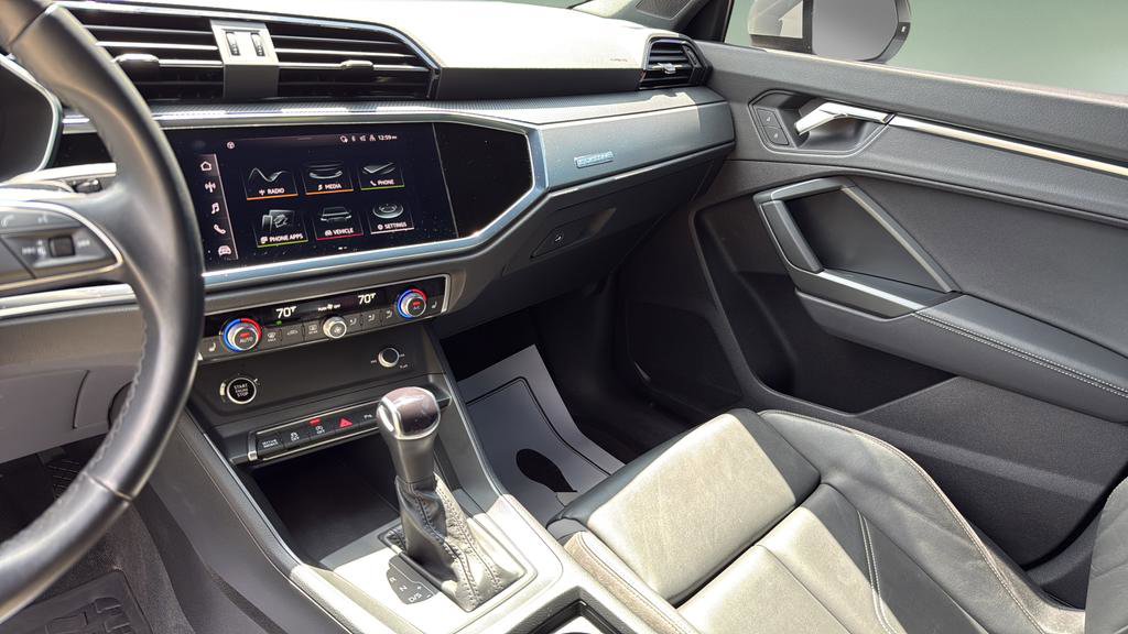 Used 2022 Audi Q3 2.0T Premium image 25