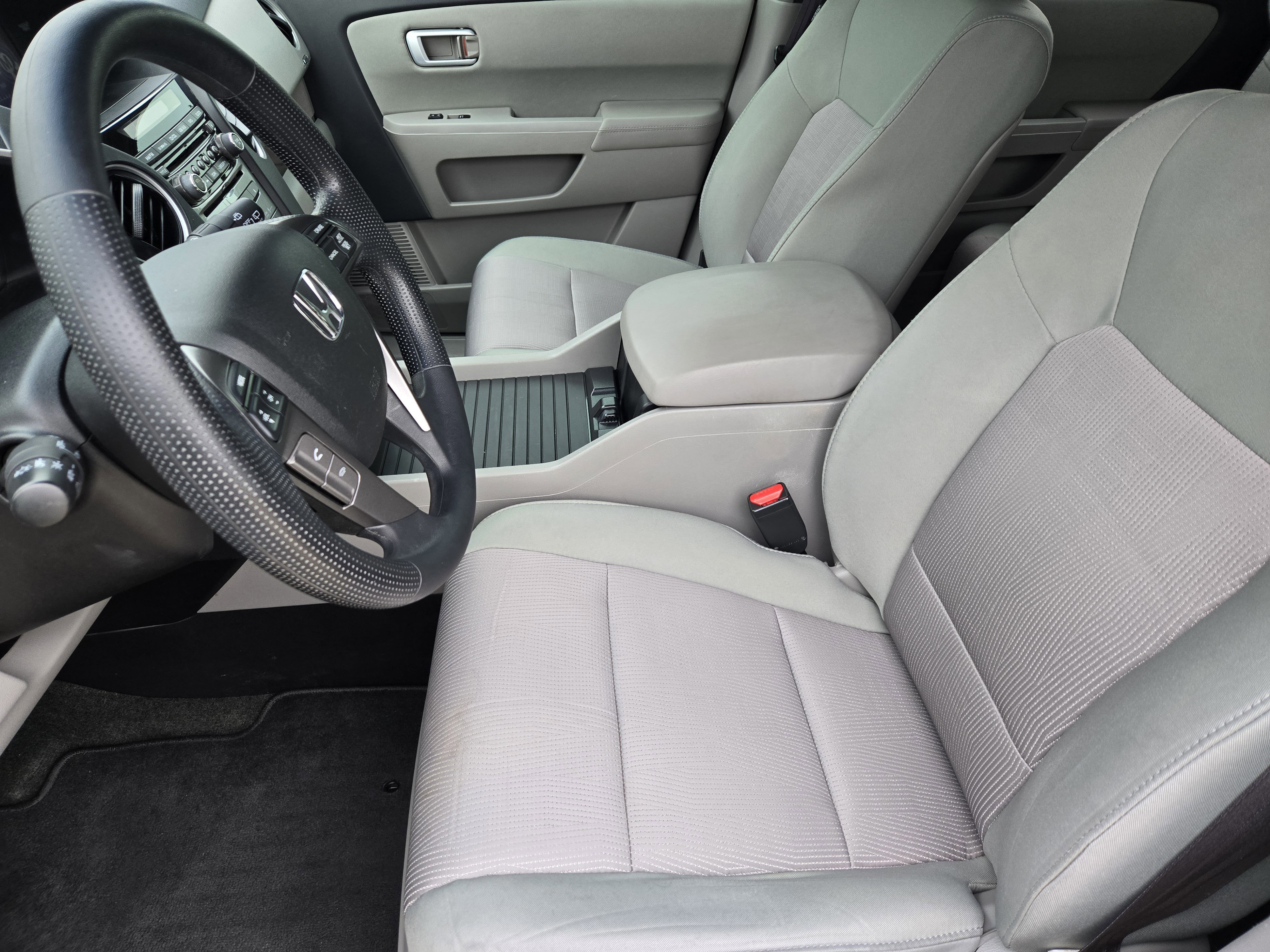 Used 2015 Honda Pilot SE image 9