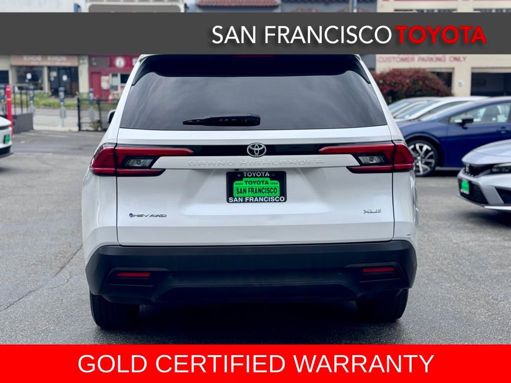 Certified 2024 Toyota Grand Highlander XLE image 3