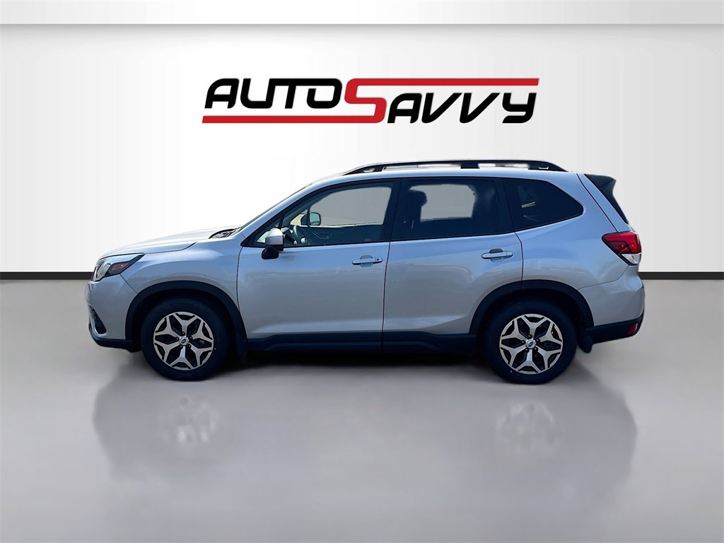 Used 2024 Subaru Forester Premium image 4