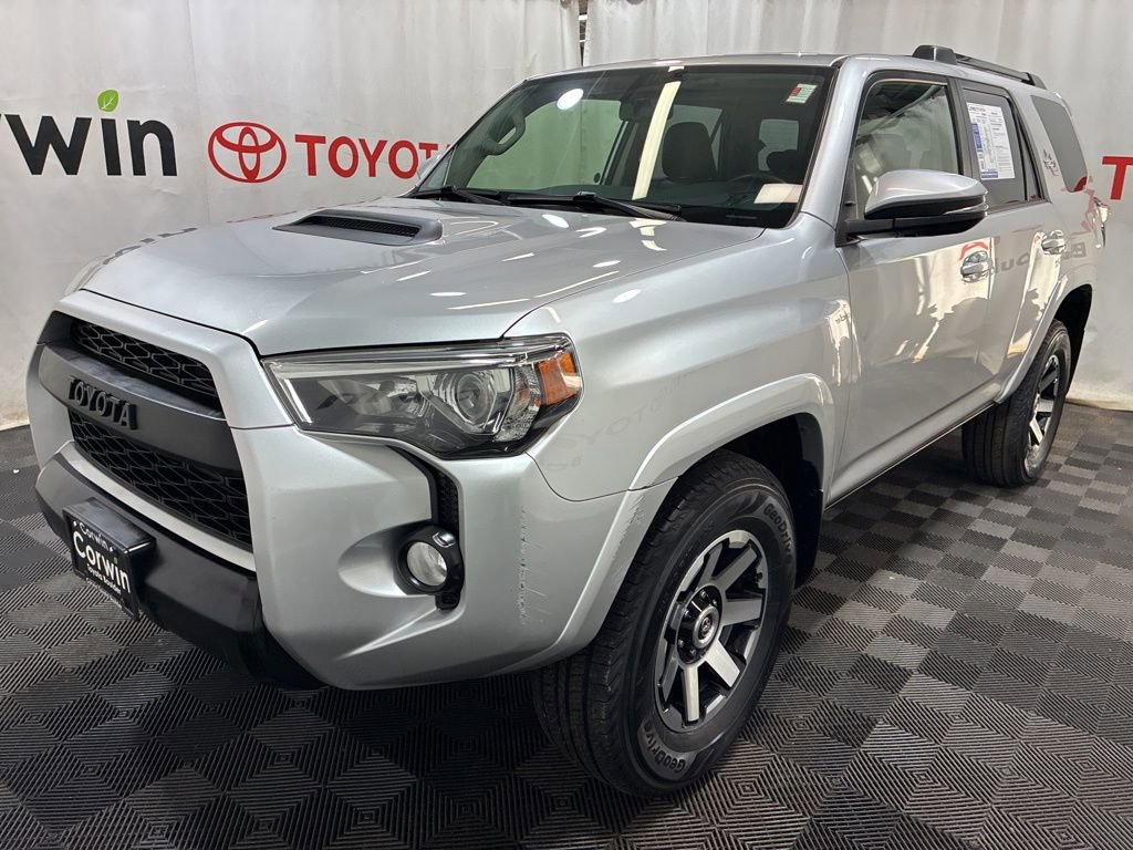 Used 2019 Toyota 4Runner TRD Off-Road Premium AWD/4WD image 3