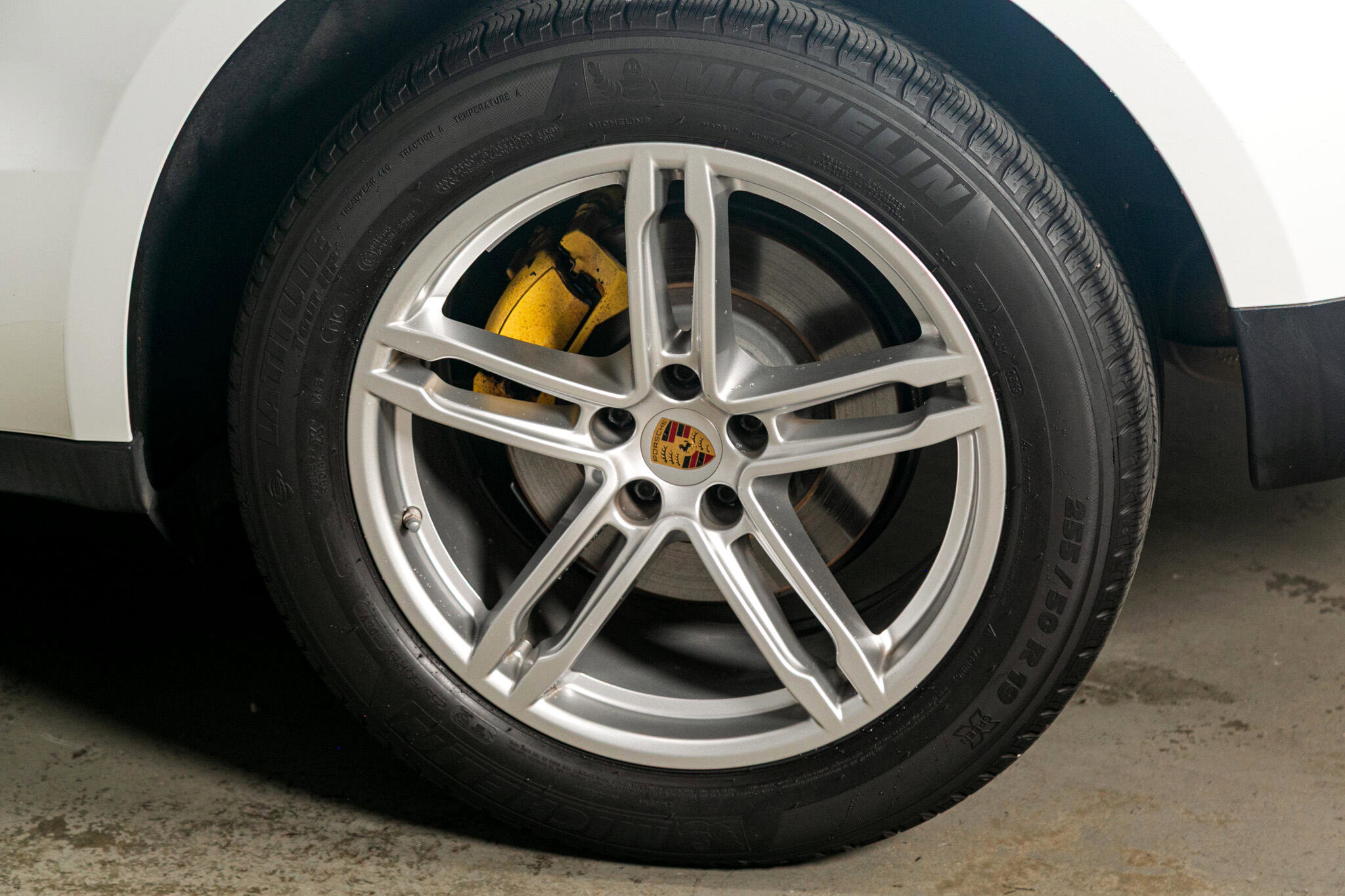 Used 2019 Porsche Macan w/ Premium Package Plus image 13