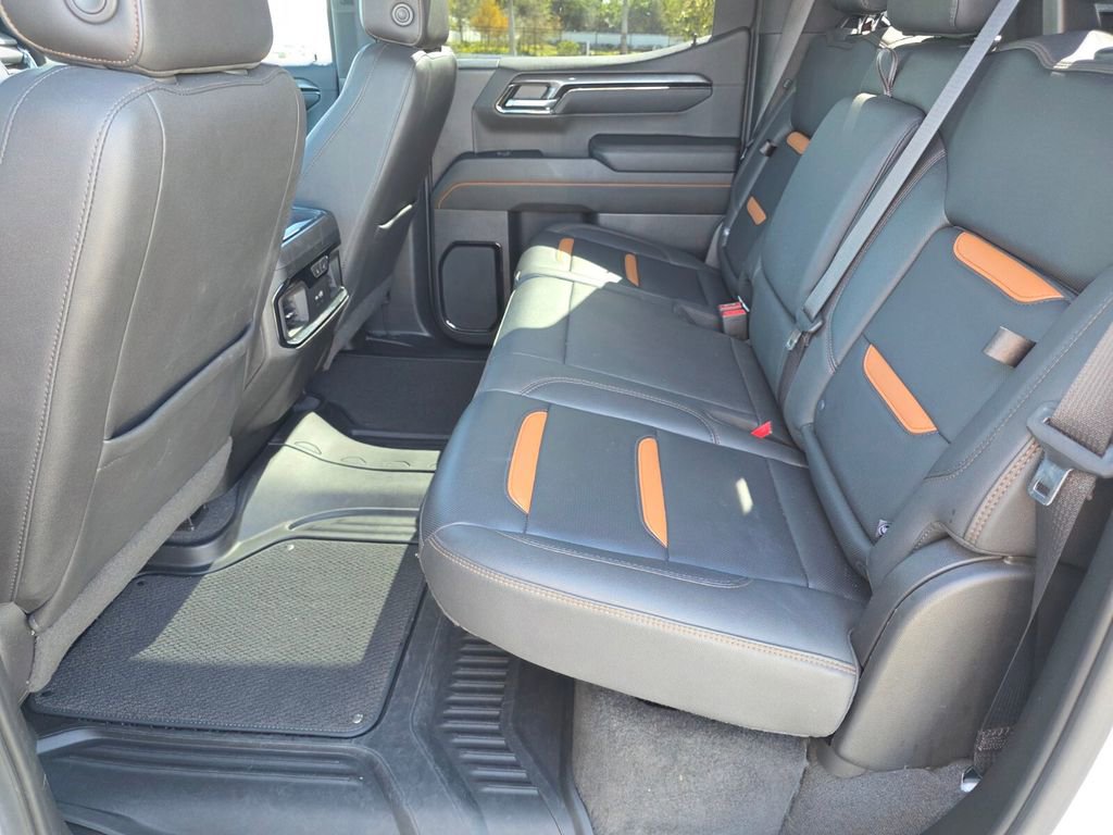 Used 2023 GMC Sierra 1500 AT4 image 17