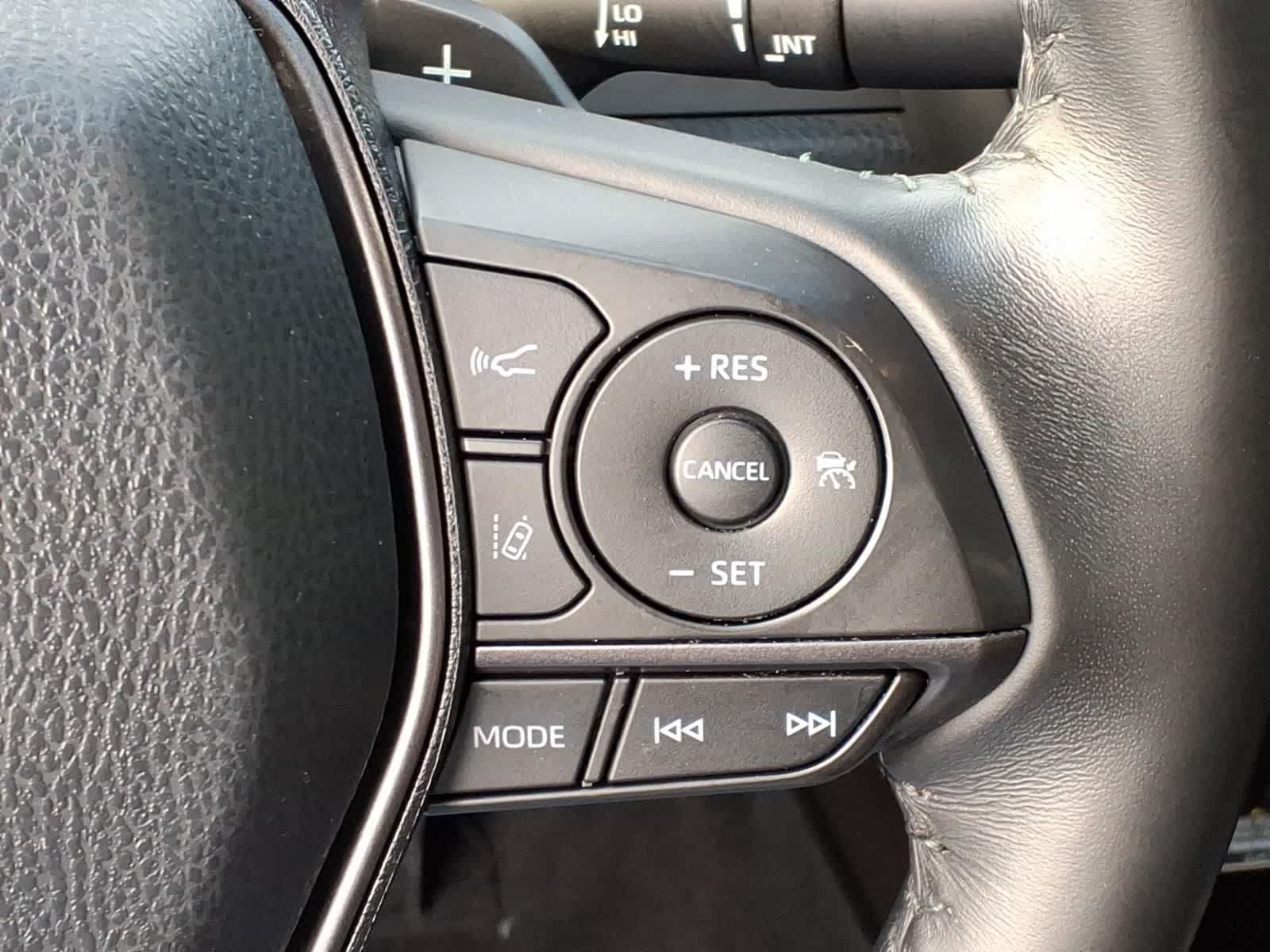Used 2021 Toyota Camry XSE FWD image 18