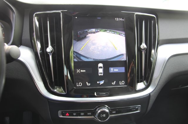 Used 2020 Volvo S60 T5 Momentum FWD image 28
