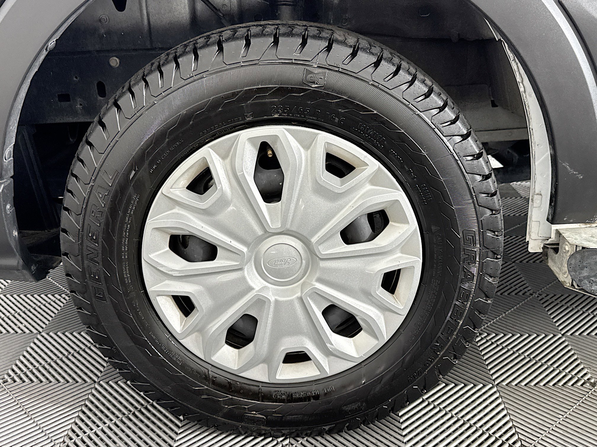 Used 2023 Ford Transit 250 Low Roof w/ Exterior Upgrade Package image 32