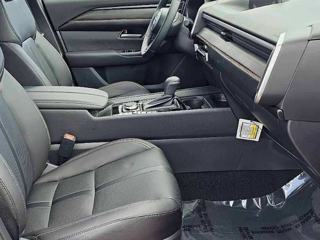 New 2026 MAZDA CX-50 AWD 2.5 Hybrid w/ Cargo Package image 18