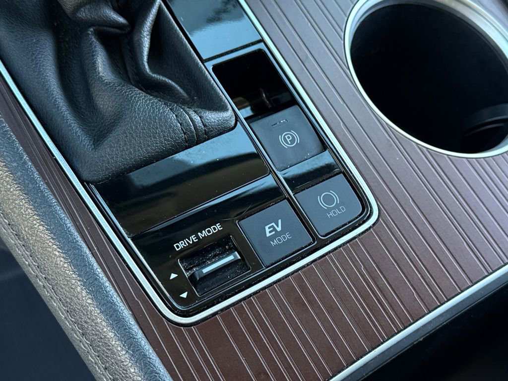 Used 2024 Toyota Sienna LE image 26