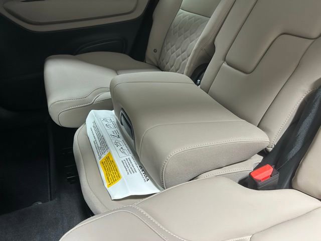 Used 2025 Volvo XC90 B5 Plus AWD/4WD image 14