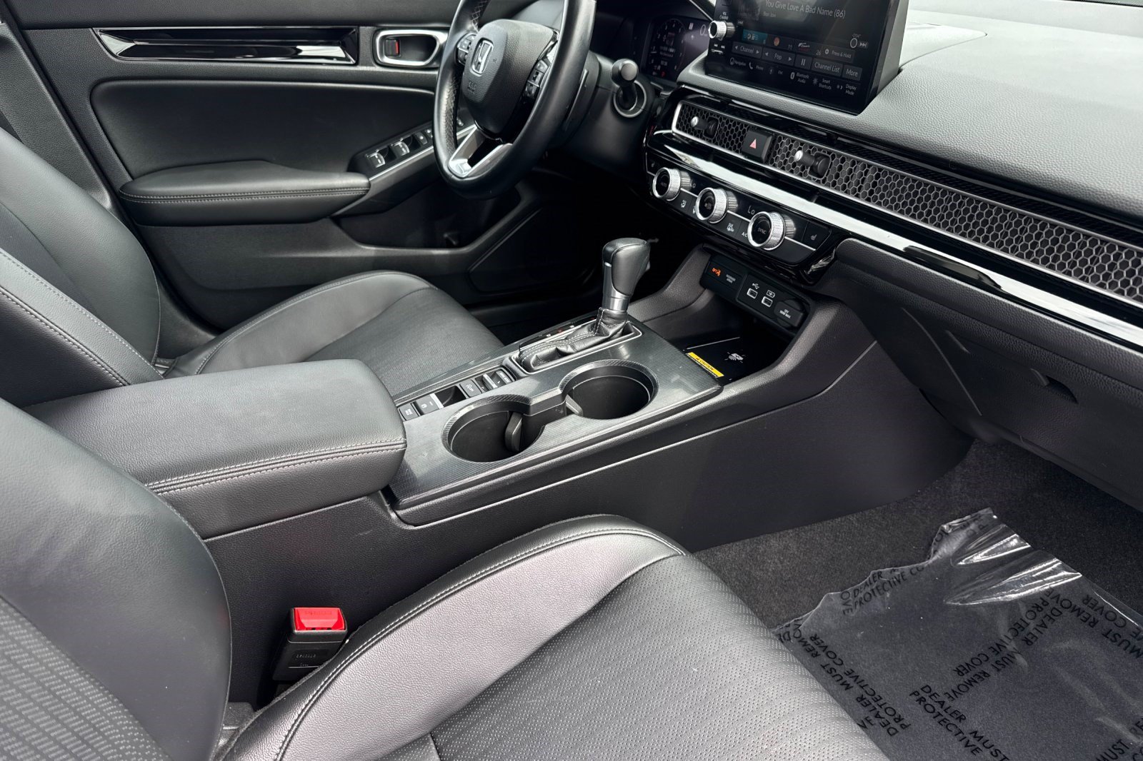 Used 2022 Honda Civic Touring image 32
