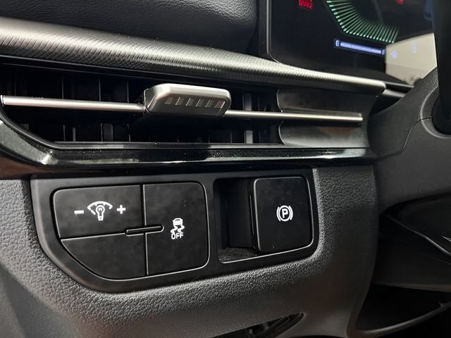 Used 2026 Kia Sportage LX FWD image 19