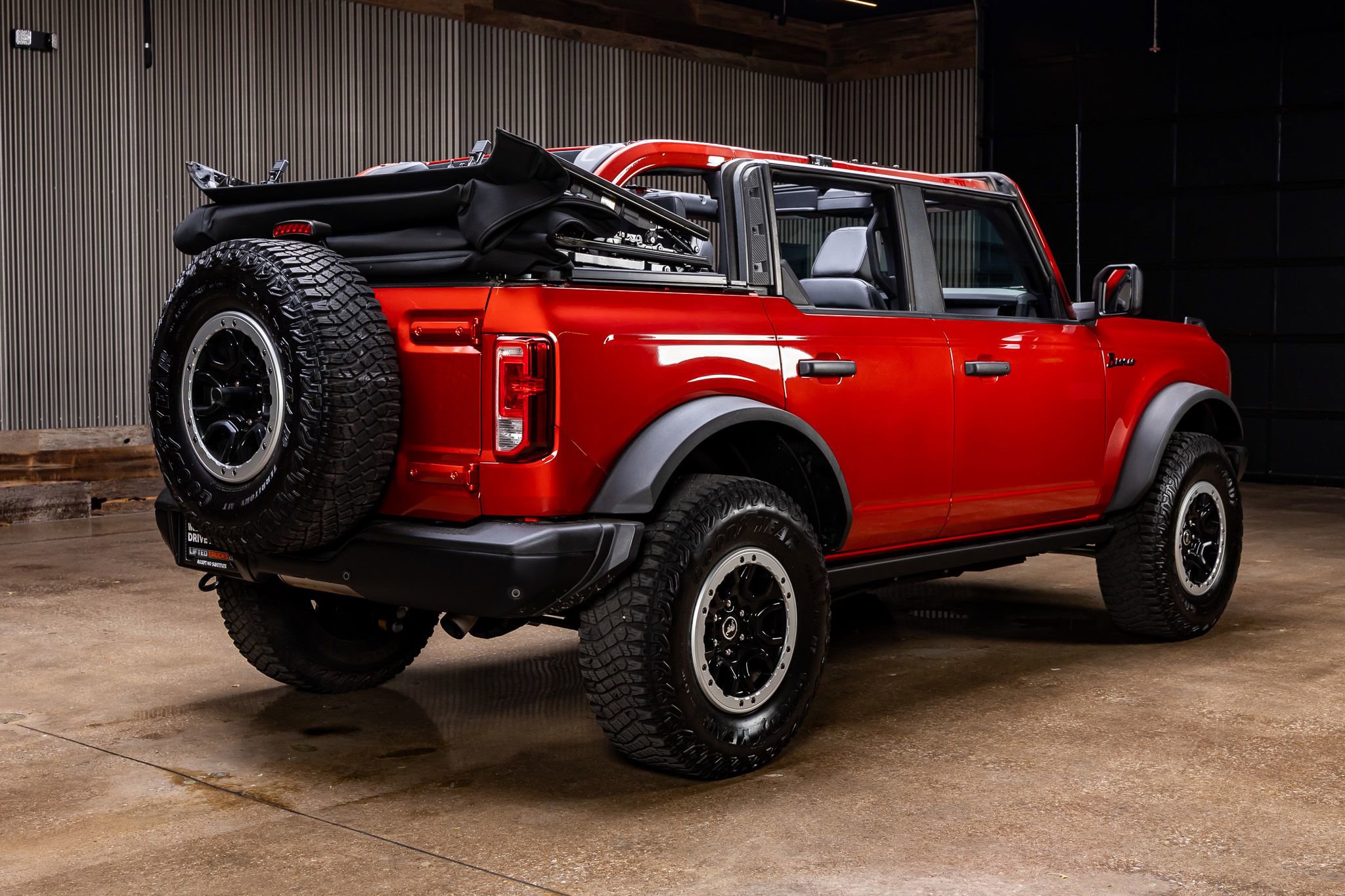 Used 2023 Ford Bronco Black Diamond w/ Sasquatch Package image 16