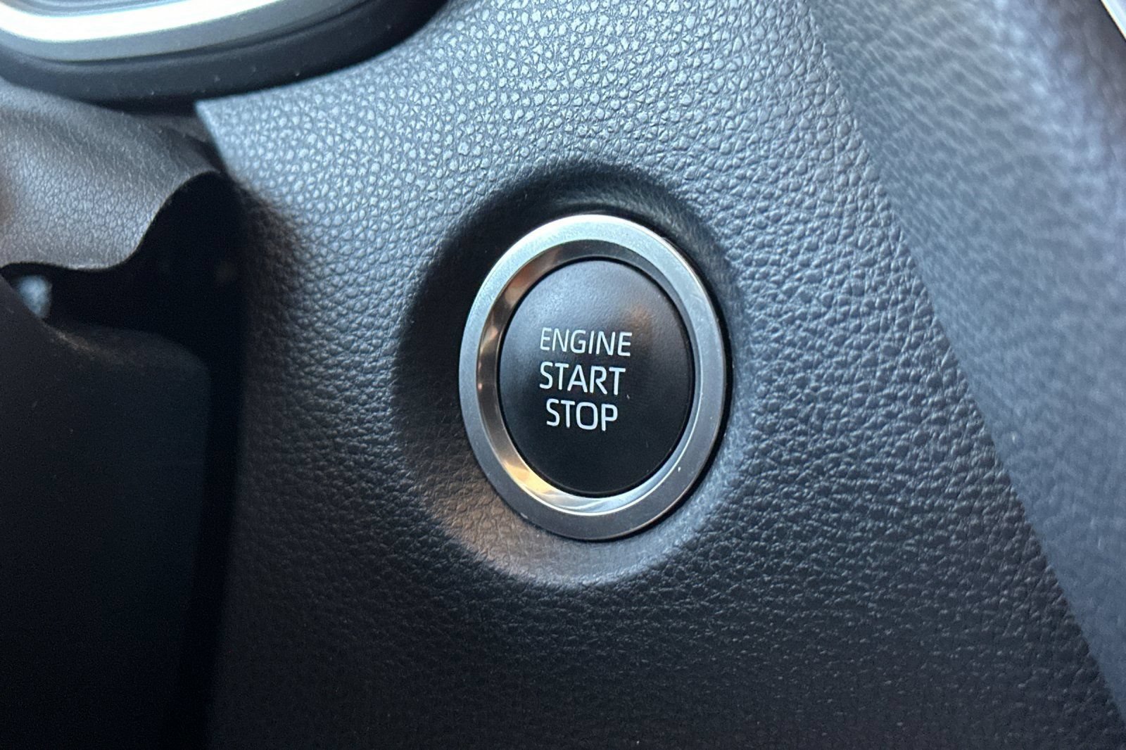 Used 2025 Toyota Corolla XSE FWD image 23