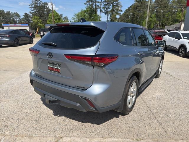 Used 2022 Toyota Highlander LE image 6