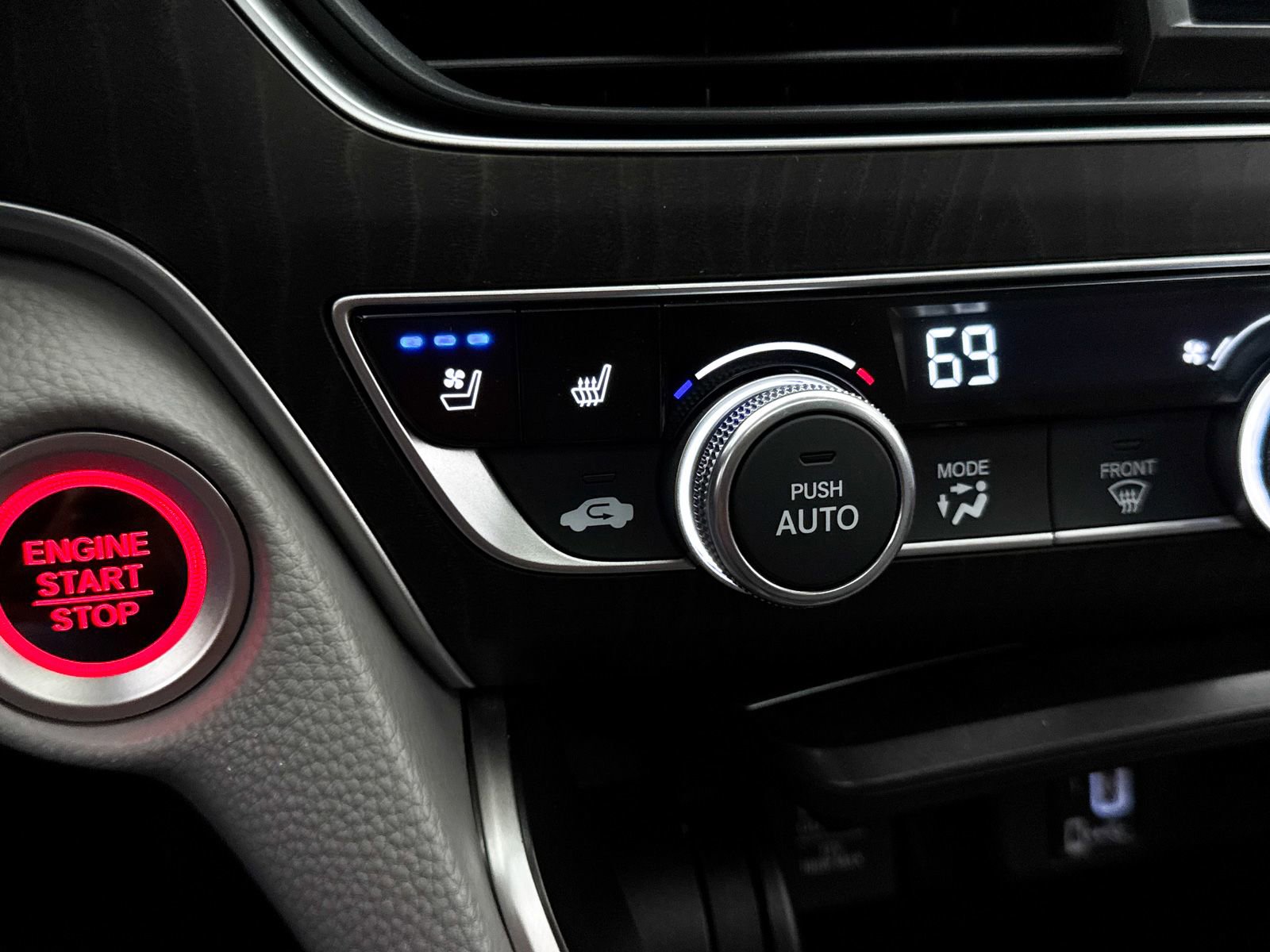 Used 2019 Honda Accord Touring image 25