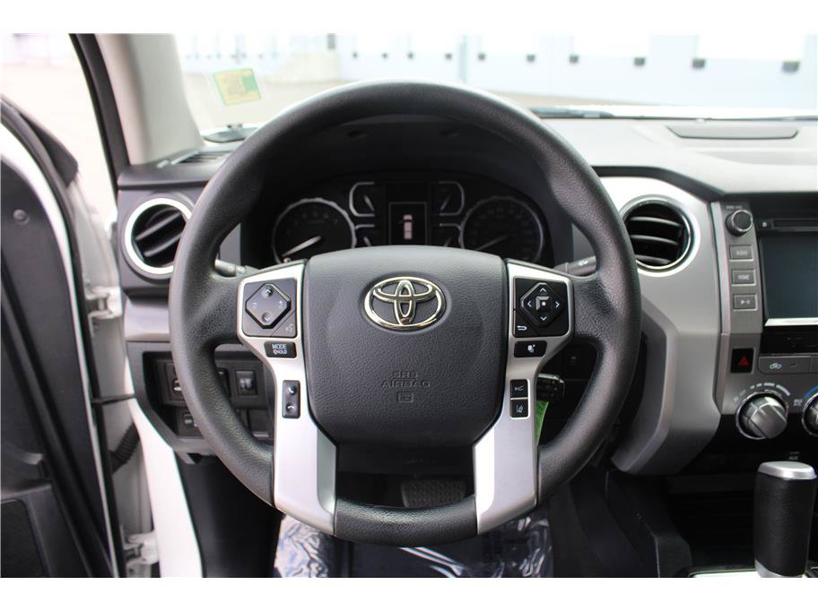 Used 2018 Toyota Tundra SR5 w/ SR5 Upgrade Package RWD image 17