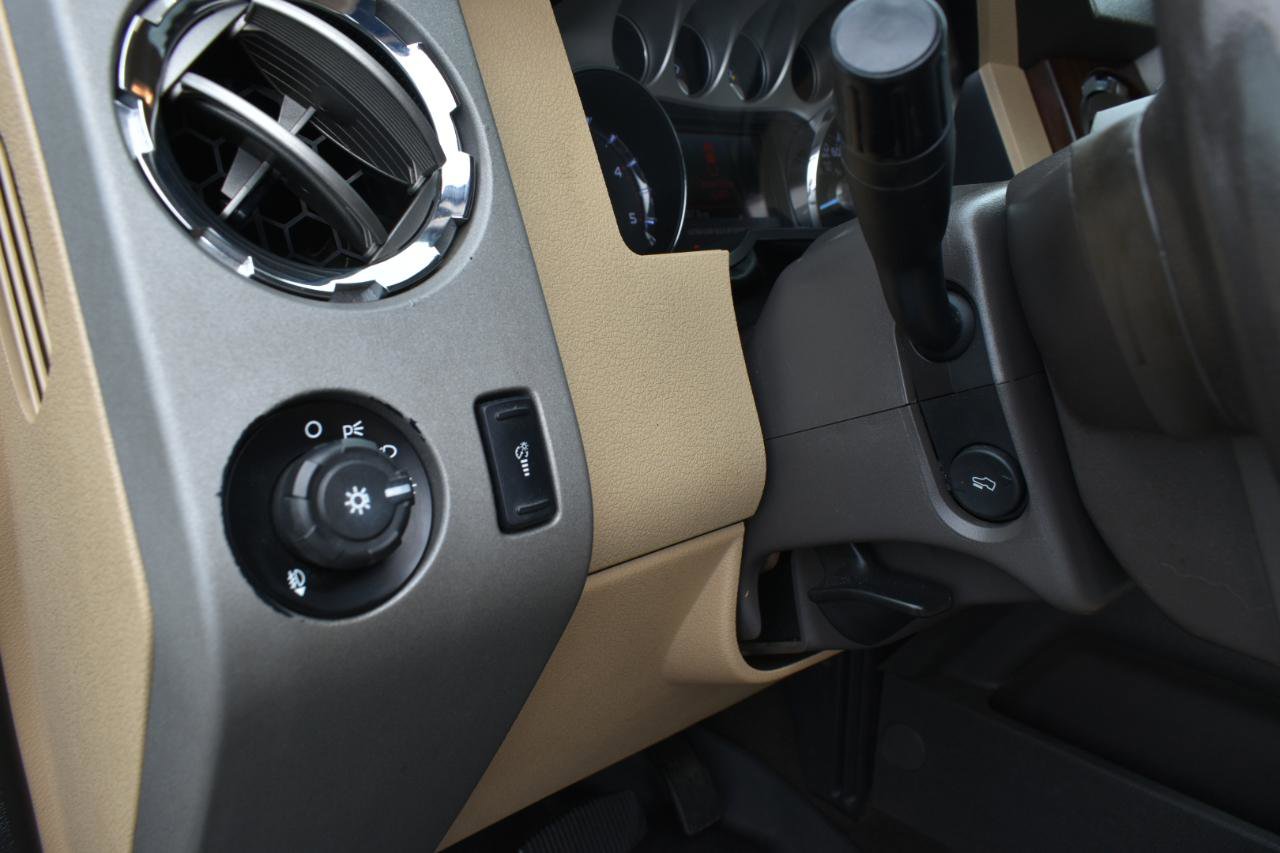 Used 2015 Ford F250 Lariat w/ Chrome Package AWD/4WD image 41