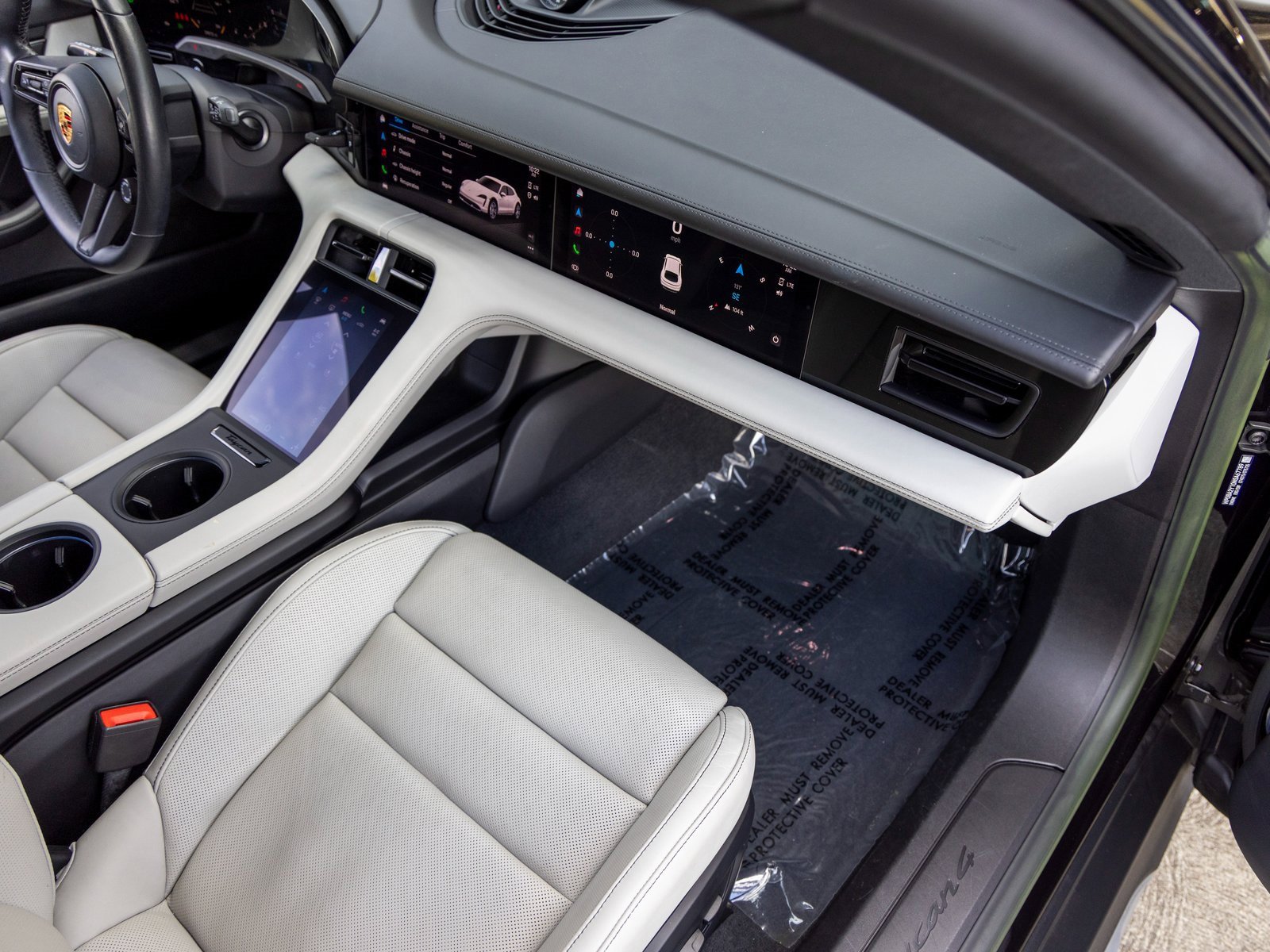 Certified 2022 Porsche Taycan 4 Cross Turismo image 52