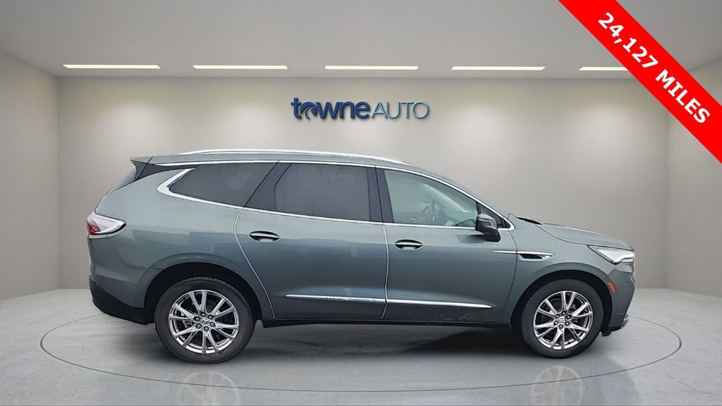 Used 2024 Buick Enclave Essence w/ Experience Buick Package image 6