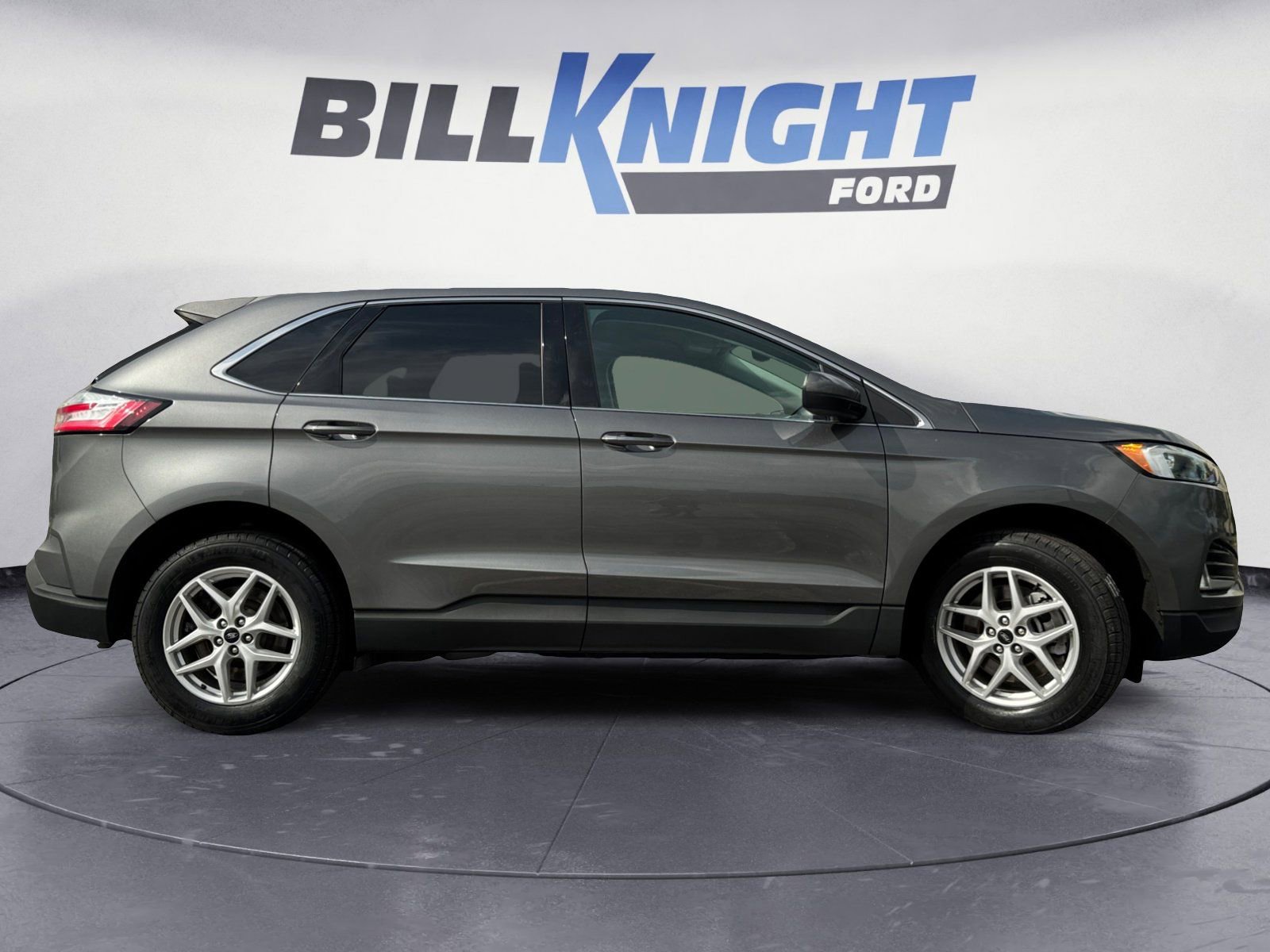 Used 2024 Ford Edge SEL w/ Convenience Package image 6