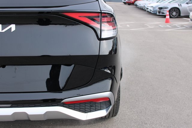 Used 2025 Kia Sportage SX image 48