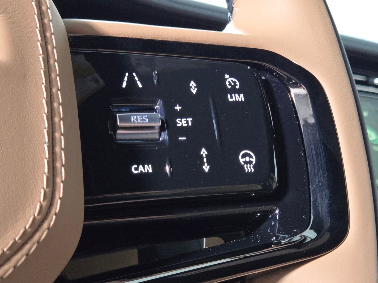 New 2026 Land Rover Range Rover Sport Dynamic SE AWD/4WD image 25