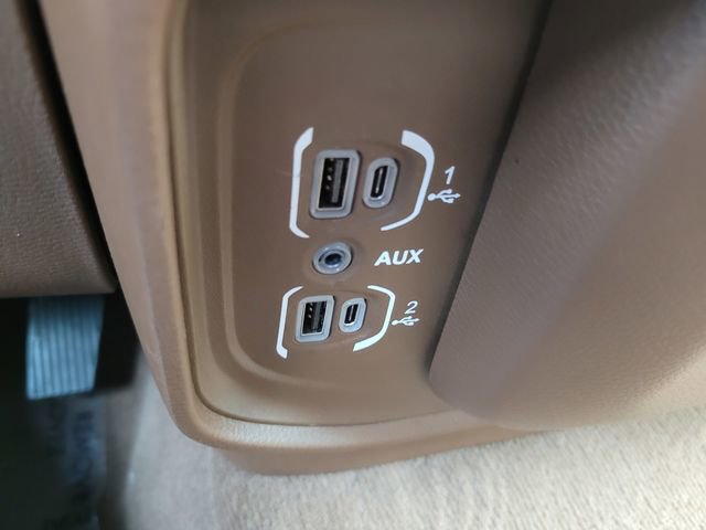 Used 2020 RAM 1500 Laramie w/ Off Road Group image 25