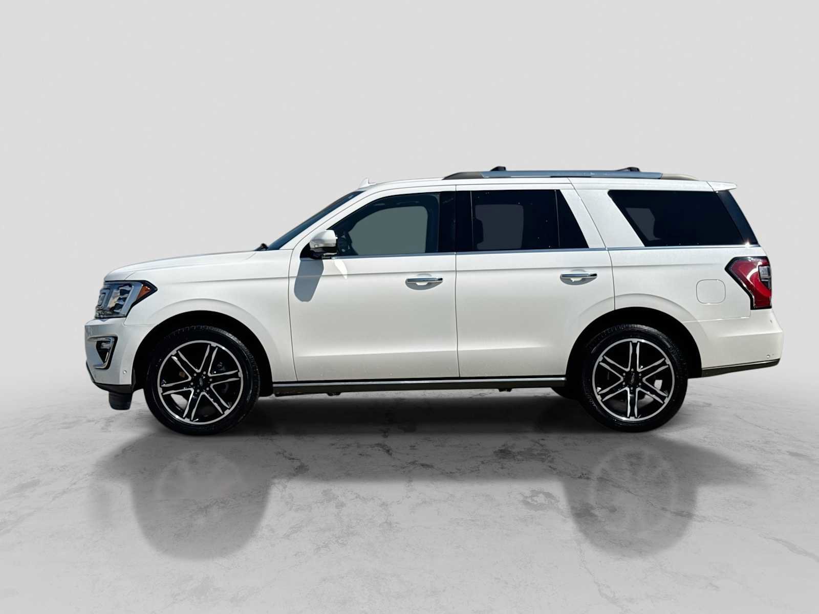 Used 2020 Ford Expedition Limited w/ Special Edition Package AWD/4WD image 3
