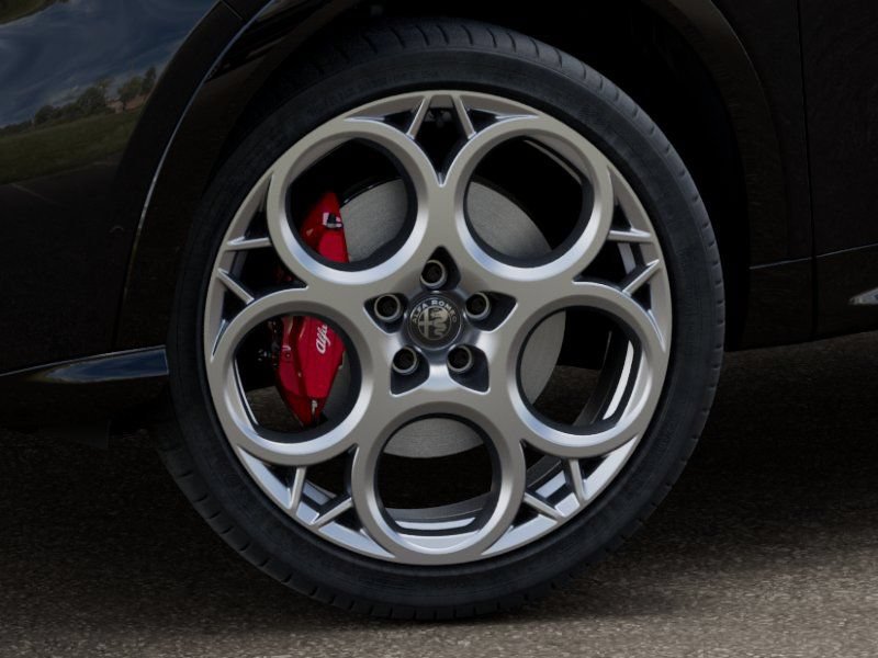 New 2025 Alfa Romeo Tonale w/ Premium Package AWD/4WD image 9