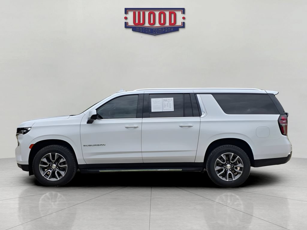 Used 2023 Chevrolet Suburban LS AWD/4WD image 4